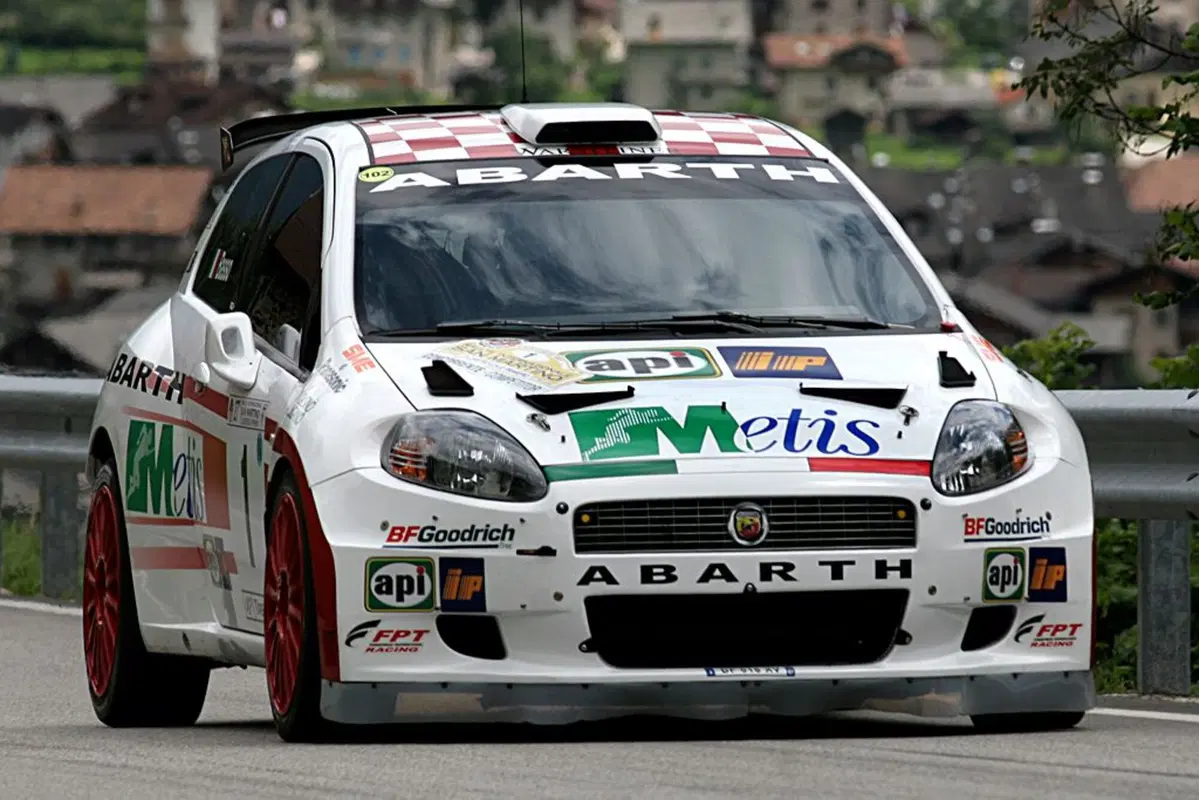 Fiat Punto, dagli anni '90 ad oggi. 25 anni di storia dell'utilitaria torinese (8)