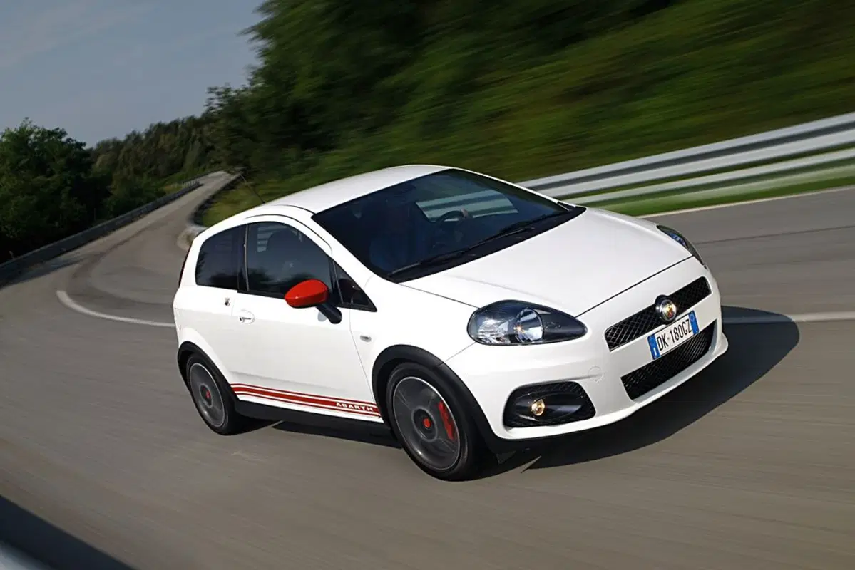Fiat Punto, dagli anni '90 ad oggi. 25 anni di storia dell'utilitaria torinese (26)