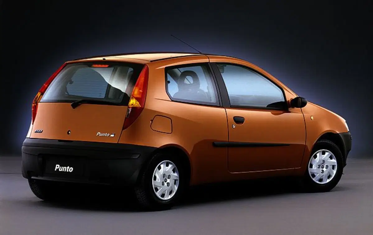 Fiat Punto, dagli anni '90 ad oggi. 25 anni di storia dell'utilitaria torinese (34)