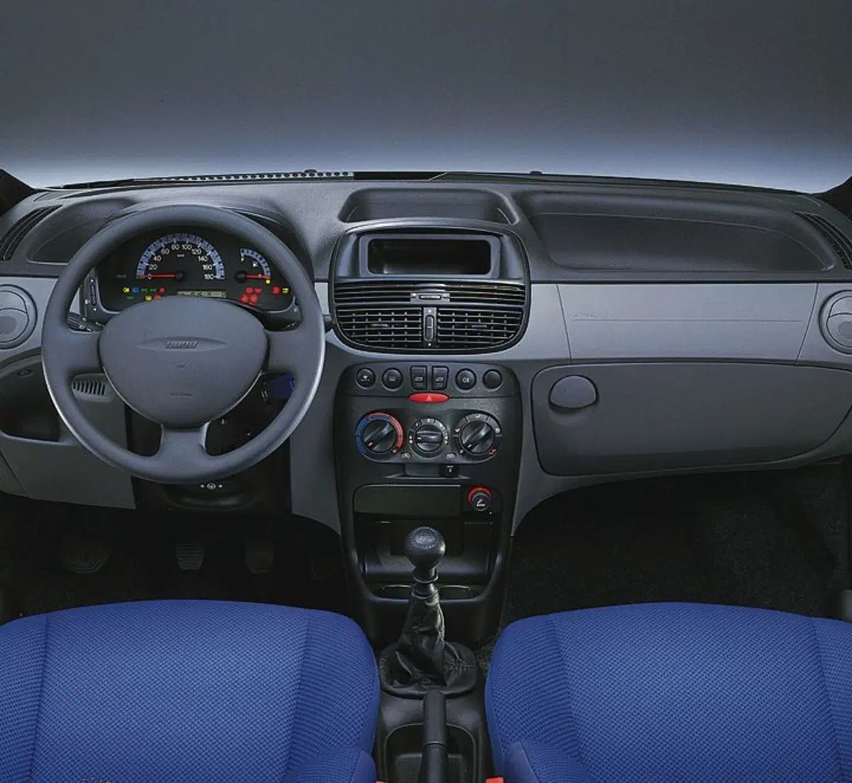 Fiat Punto, dagli anni '90 ad oggi. 25 anni di storia dell'utilitaria torinese (38)