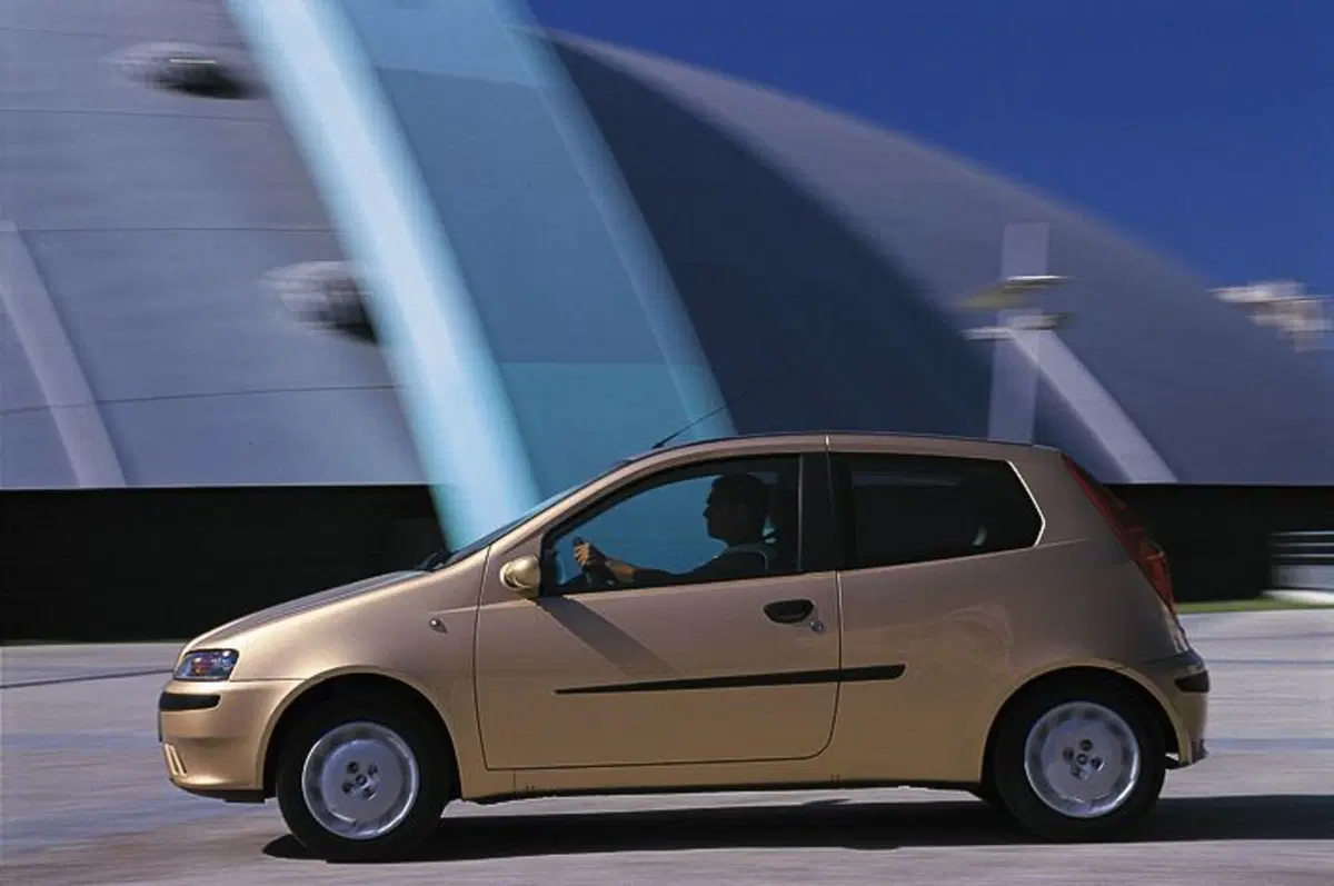 Fiat Punto, dagli anni '90 ad oggi. 25 anni di storia dell'utilitaria torinese (40)