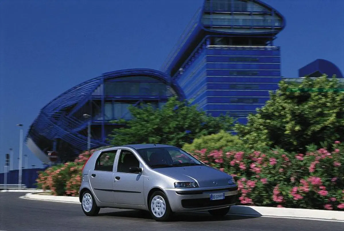 Fiat Punto, dagli anni '90 ad oggi. 25 anni di storia dell'utilitaria torinese (42)