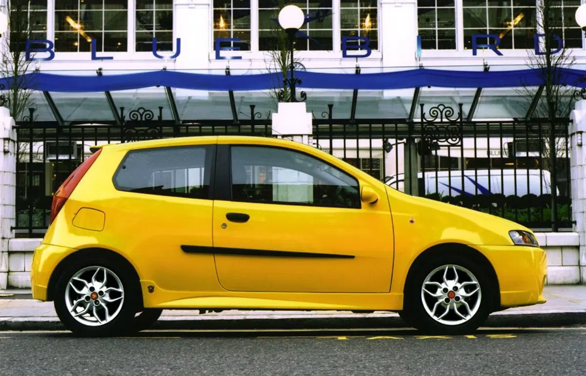 Fiat Punto, dagli anni '90 ad oggi. 25 anni di storia dell'utilitaria torinese (59)