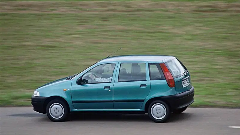 Fiat Punto, dagli anni '90 ad oggi. 25 anni di storia dell'utilitaria torinese