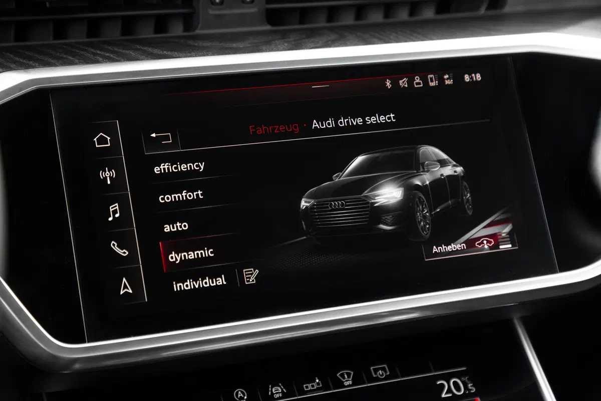 Audi A6 Sedan 2018. Tecnologia di A7 e A8 e che handling! (21)