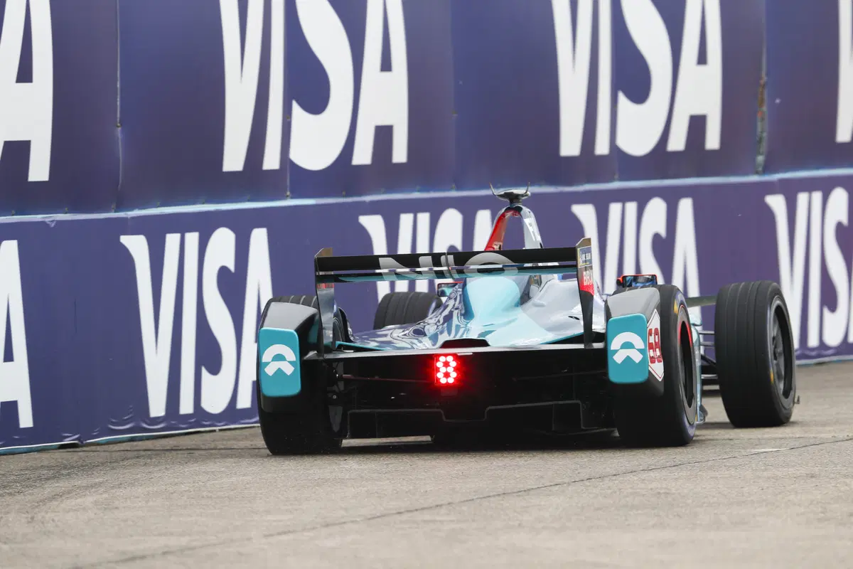 Formula E, ePrix di Berlino: pole per Abt (6)