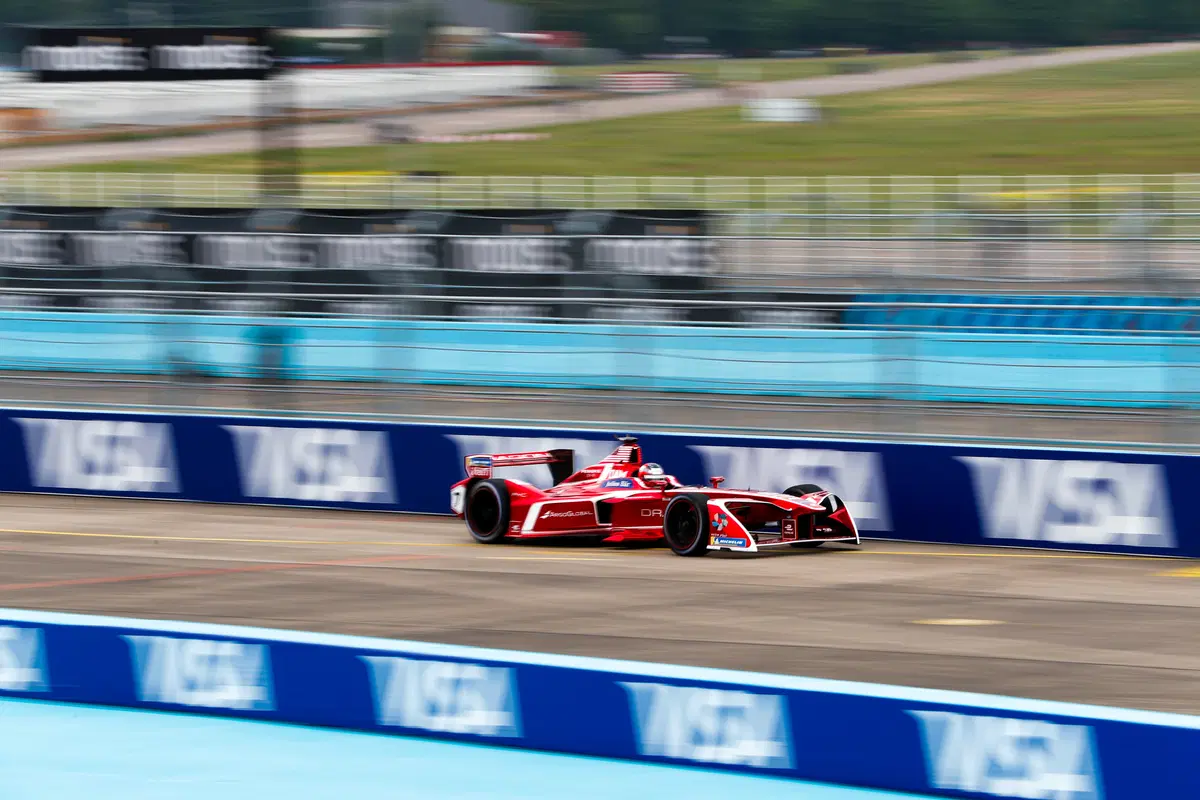 Formula E, ePrix di Berlino: pole per Abt (10)
