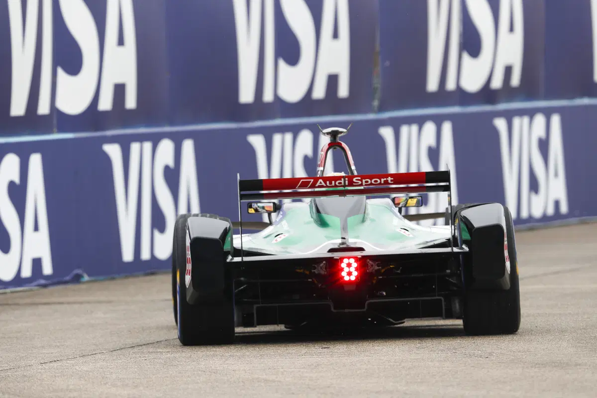 Formula E, ePrix di Berlino: vince Abt (8)