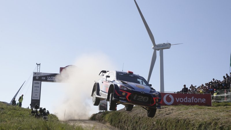 WRC 2018 Portugal. Neuville &amp; Hyundai Imbattibili?