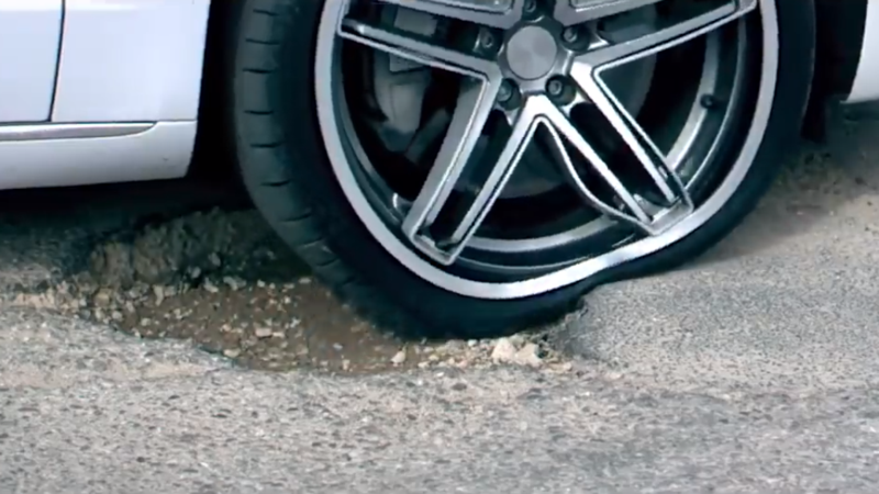 Michelin presenta la ruota che si deforma per evitare danni [Video]