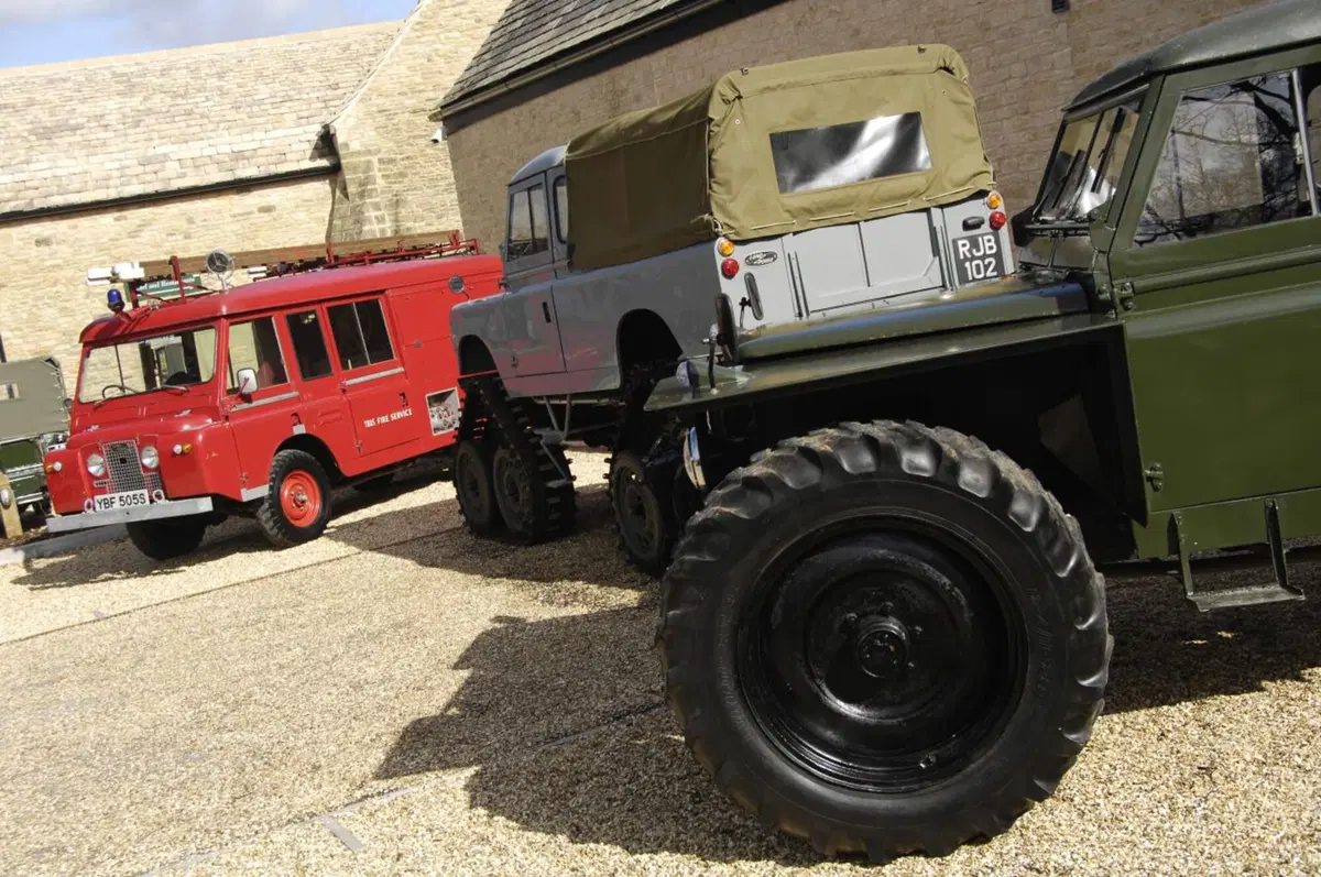 Land Rover Defender: la produzione si ferma a 2.016.933 esemplari (7)