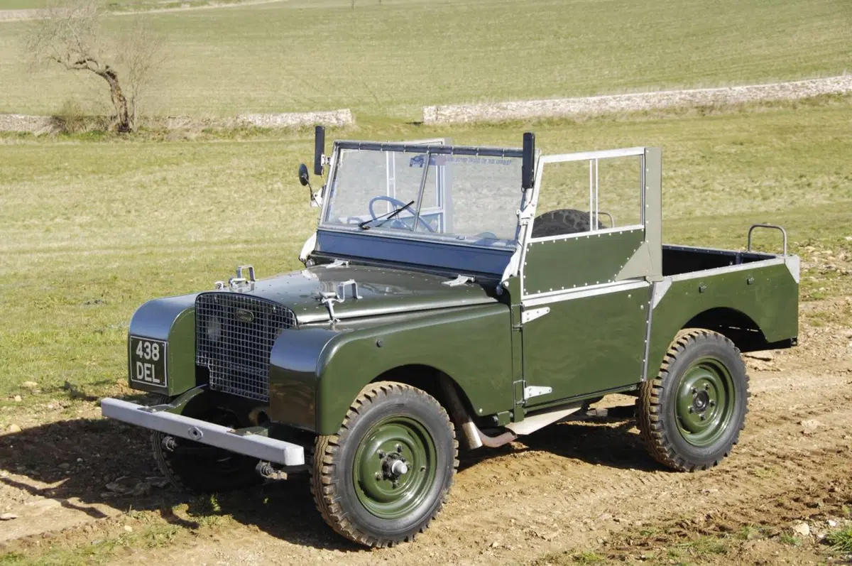 Land Rover Defender: la produzione si ferma a 2.016.933 esemplari (20)