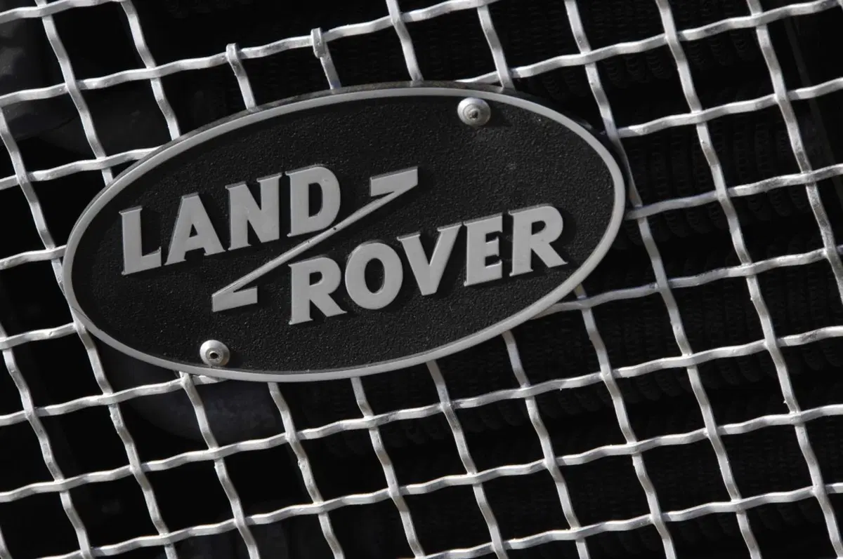 Land Rover Defender: la produzione si ferma a 2.016.933 esemplari (26)