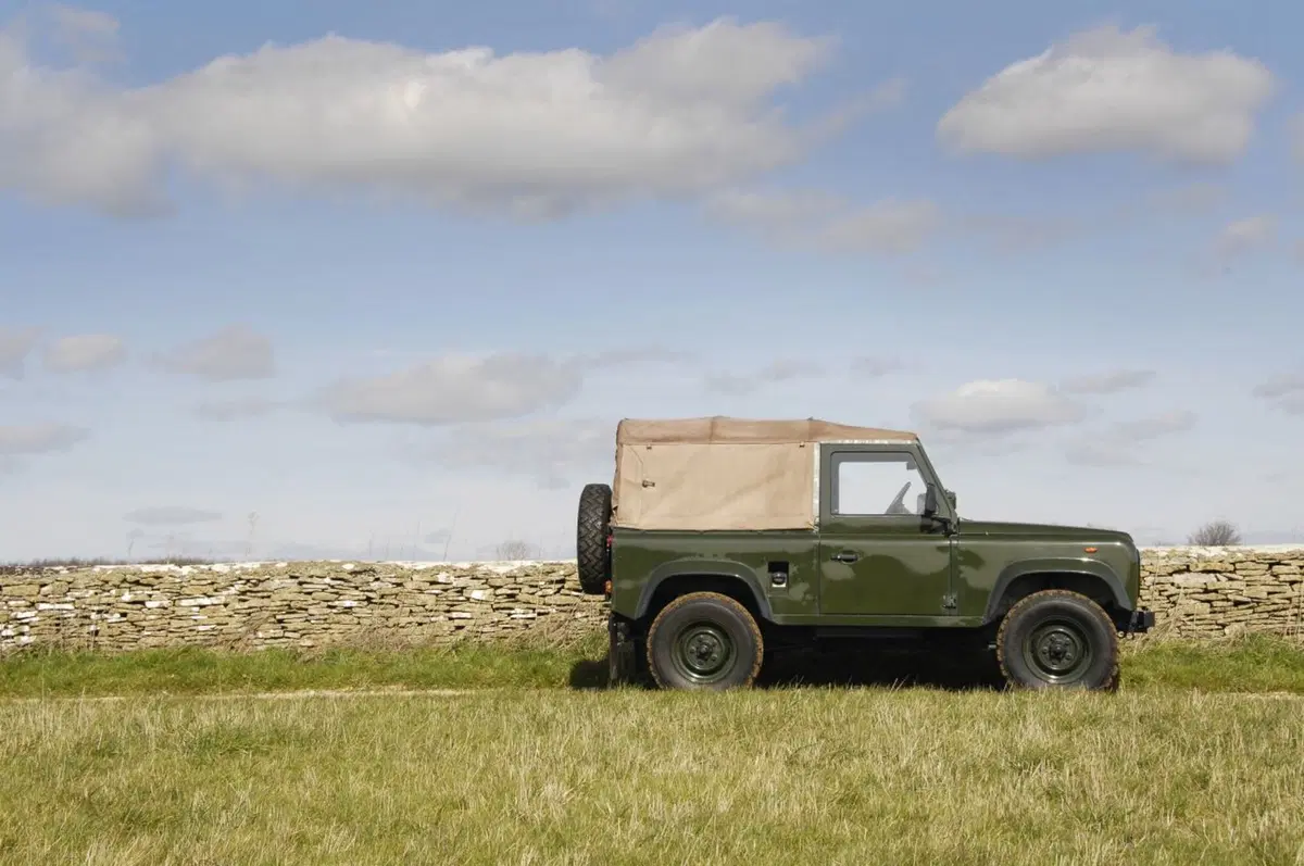 Land Rover Defender: la produzione si ferma a 2.016.933 esemplari (29)