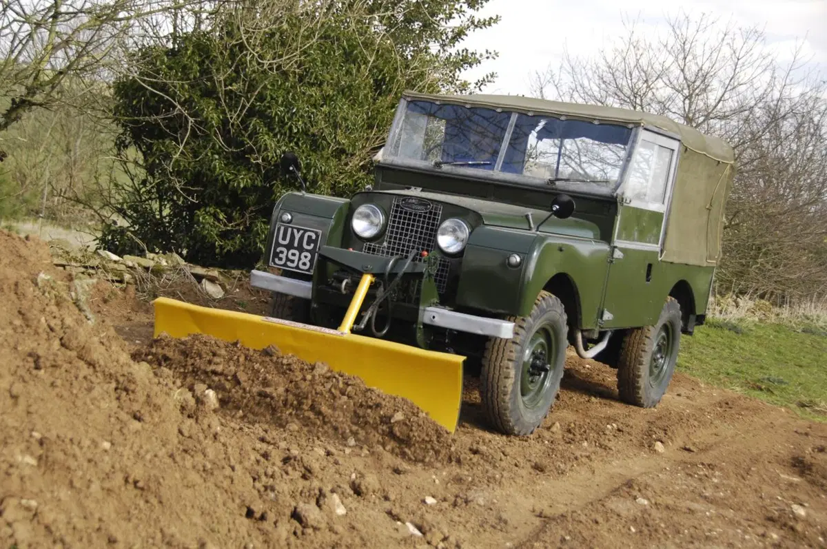 Land Rover Defender: la produzione si ferma a 2.016.933 esemplari (38)