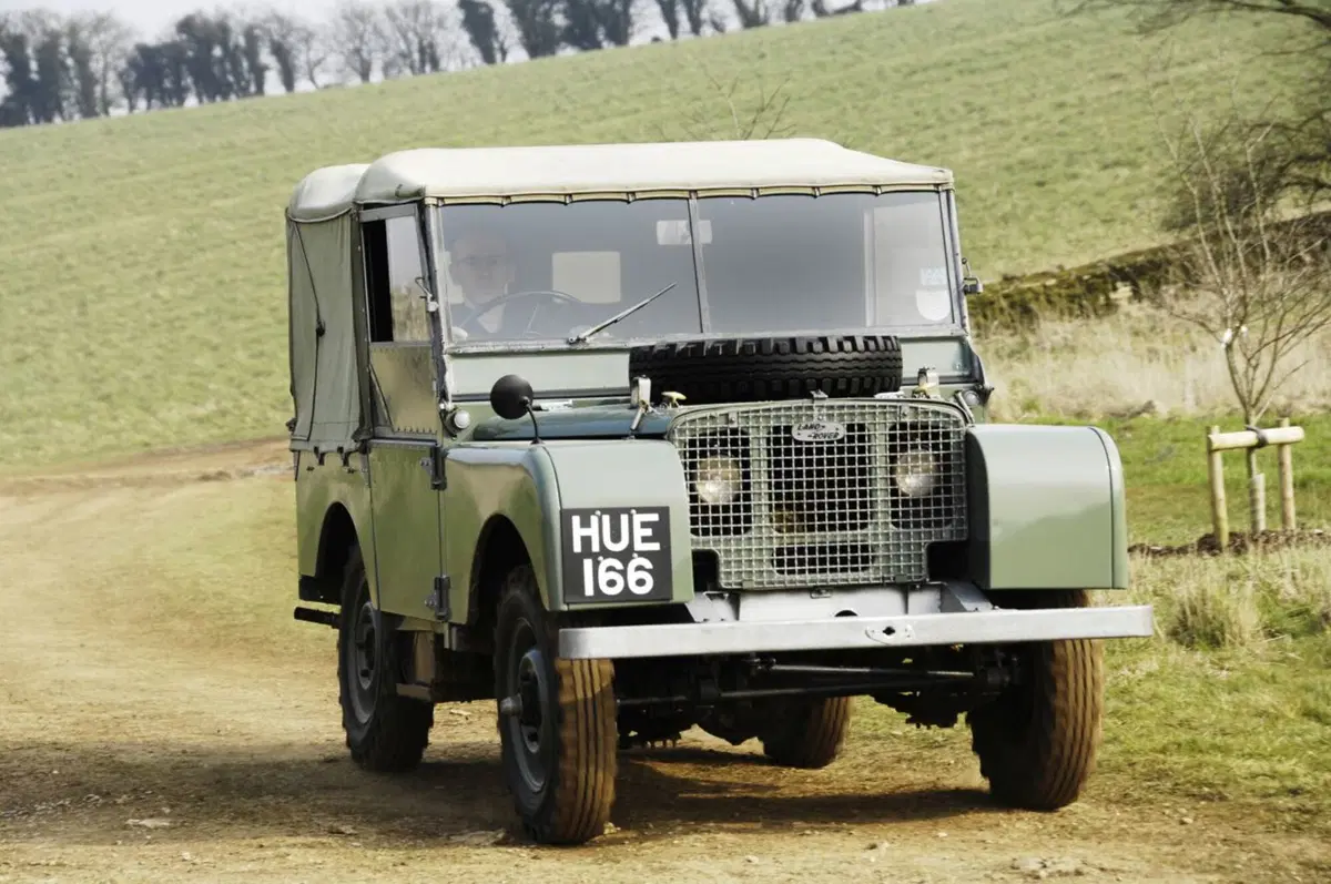 Land Rover Defender: la produzione si ferma a 2.016.933 esemplari (49)