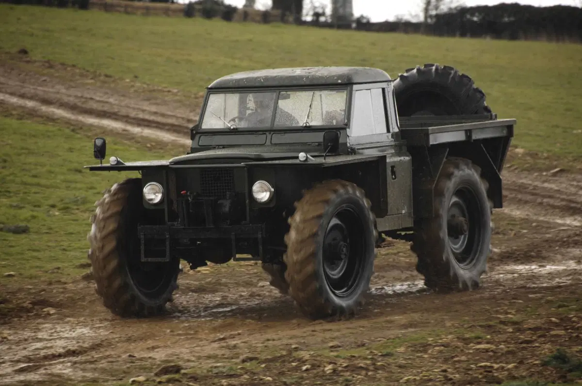 Land Rover Defender: la produzione si ferma a 2.016.933 esemplari (52)