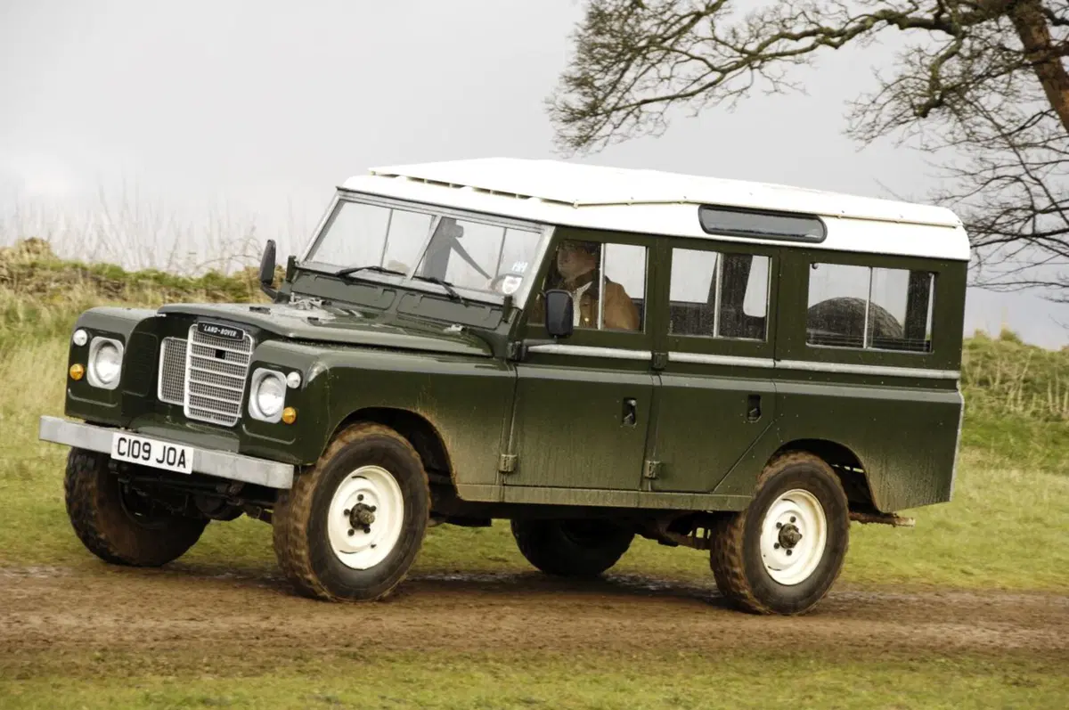 Land Rover Defender: la produzione si ferma a 2.016.933 esemplari (57)