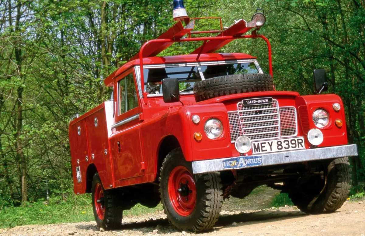 Land Rover Defender: la produzione si ferma a 2.016.933 esemplari (82)