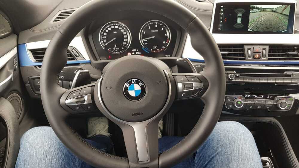 Gli interni della BMW X2