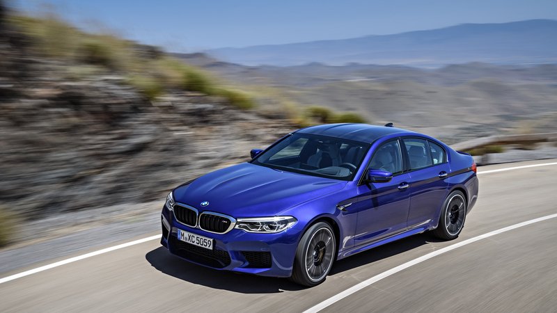 BMW M5, i prezzi: si parte da 122.000 euro