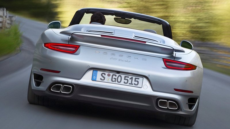 Porsche contro la guida autonoma: &ldquo;I clienti vogliono guidare le nostre auto&rdquo; 