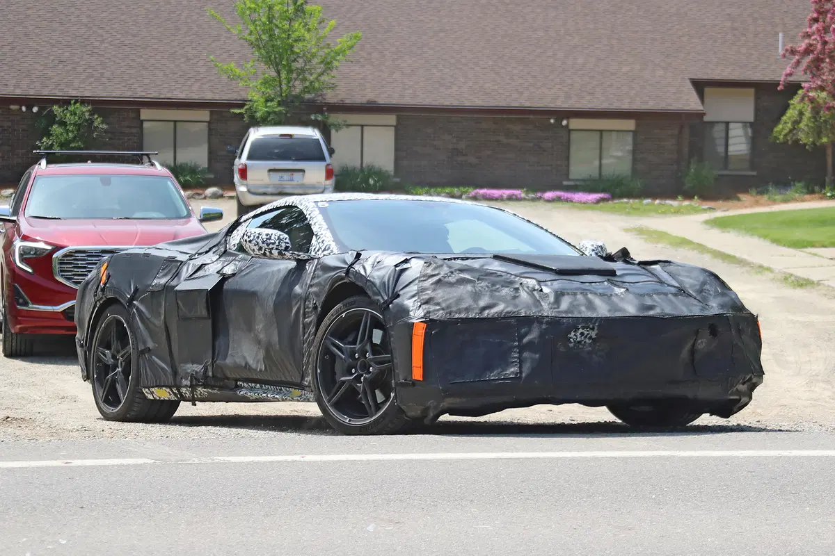 Corvette C8 2019. Quella con il motore centrale?  (2)