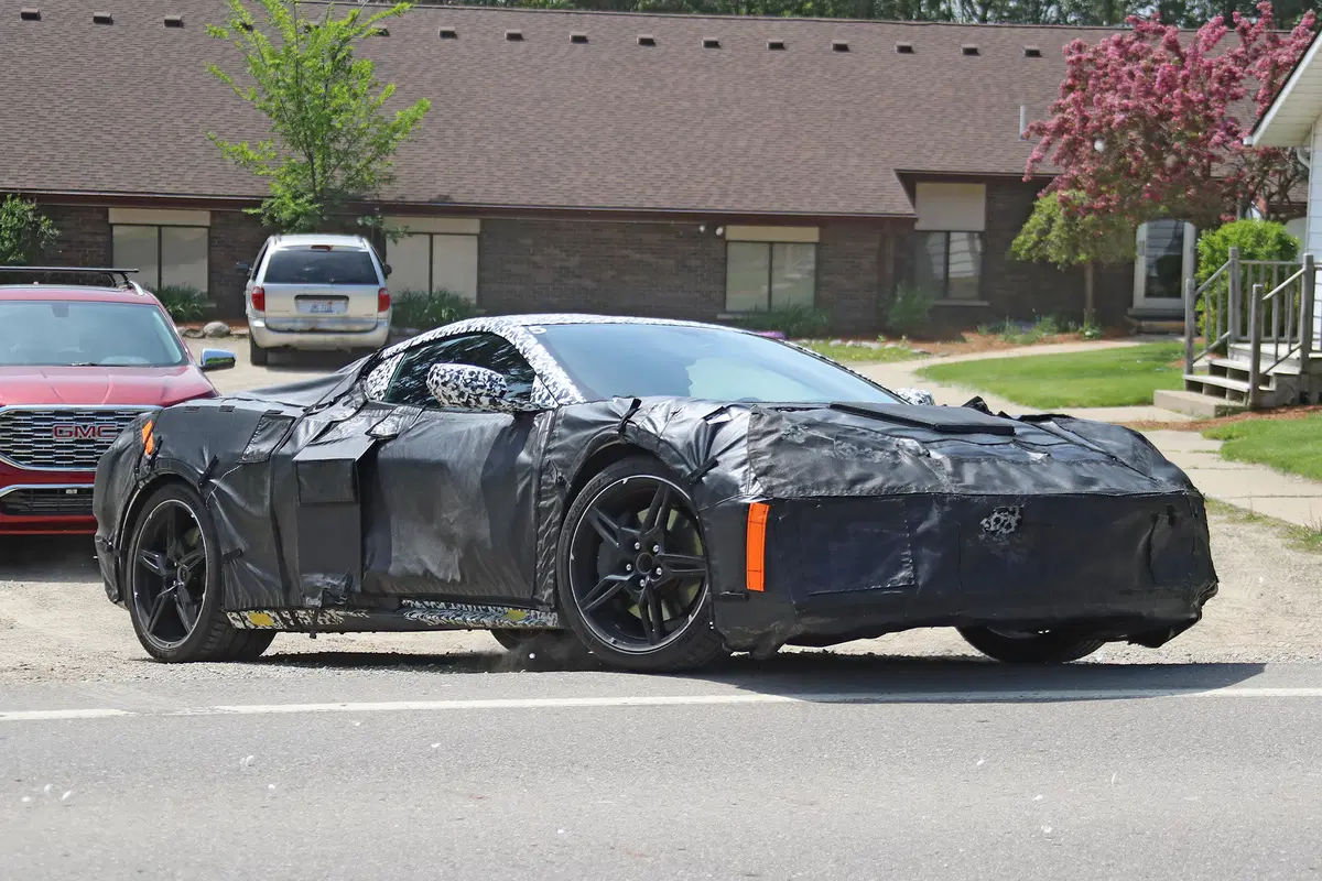 Corvette C8 2019. Quella con il motore centrale?  (8)