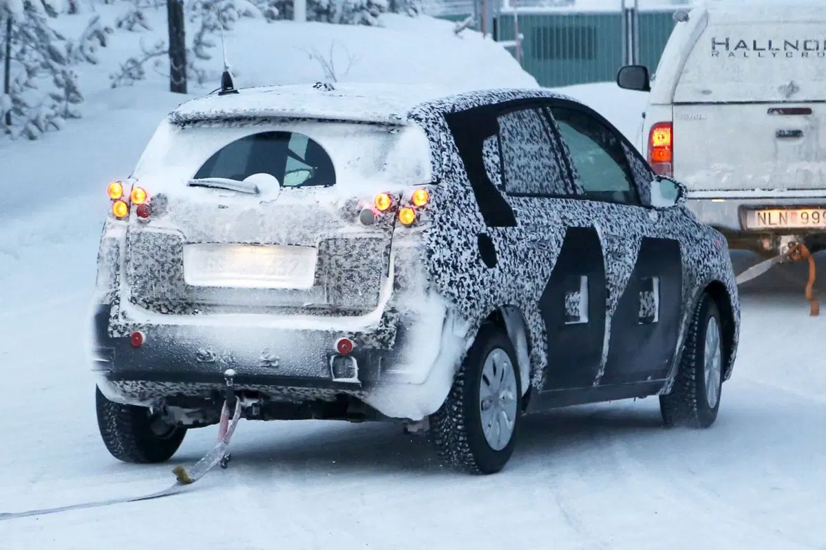 Opel Meriva III, via le portiere controvento (8)