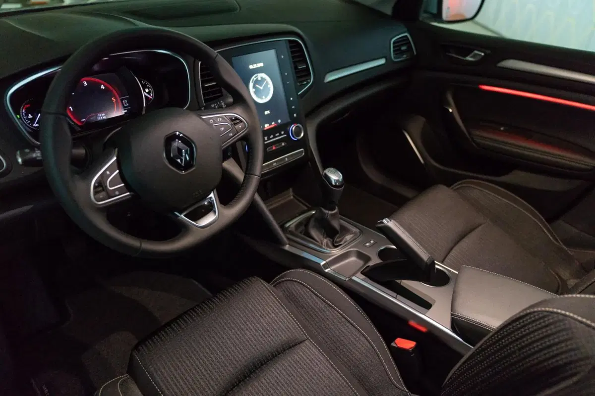 Renault Megane Duel, ecco il nuovo allestimento (14)