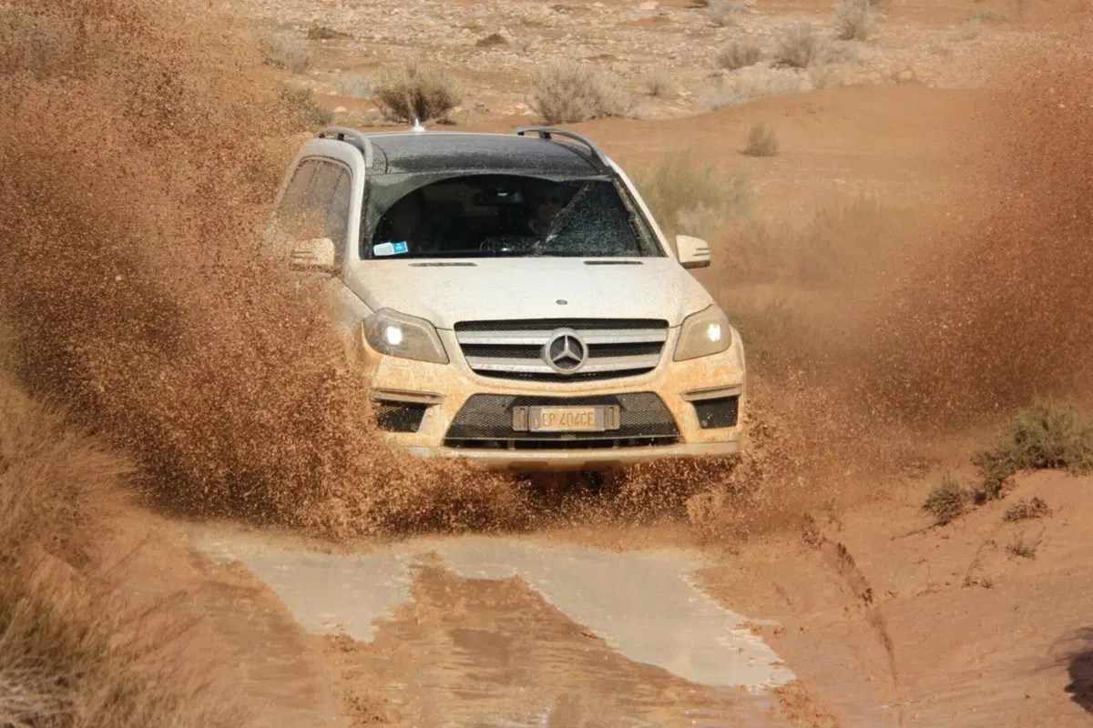 Avis Prestige: Mercedes 4Matic per un weekend sulla neve da VIP (11)