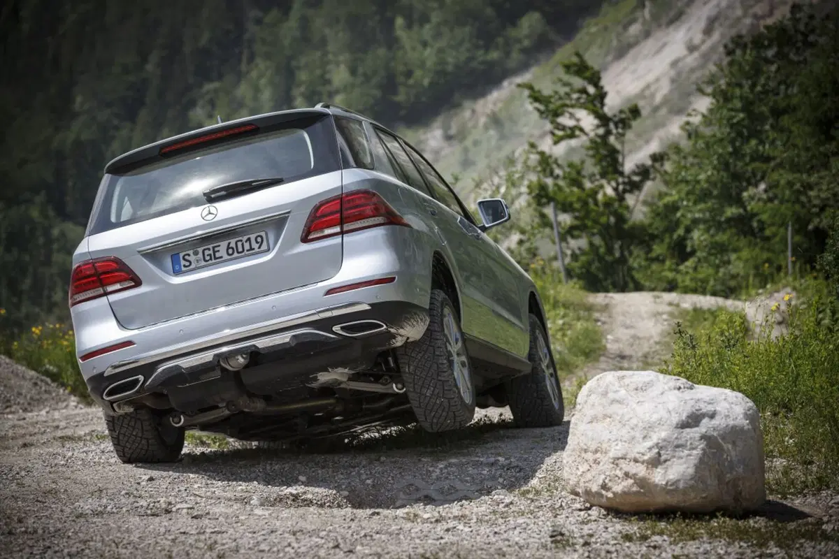 Avis Prestige: Mercedes 4Matic per un weekend sulla neve da VIP (15)