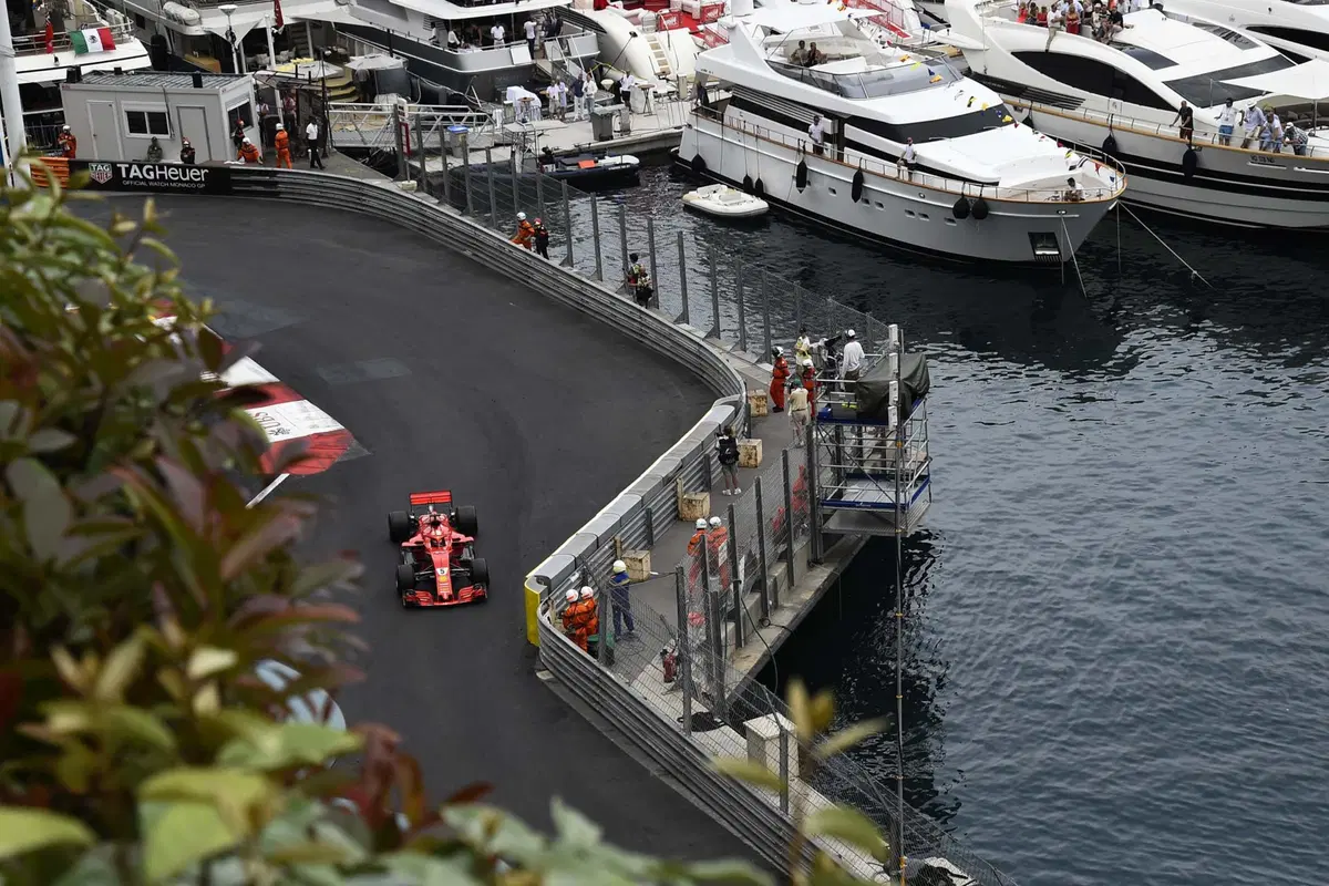 F1, GP Monaco 2018: vince Ricciardo. Secondo Vettel (13)