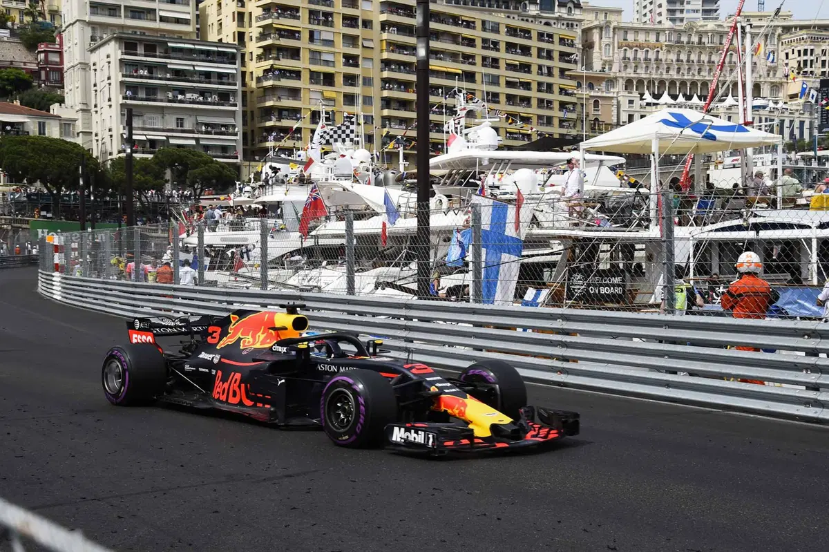 F1, GP Monaco 2018: vince Ricciardo. Secondo Vettel (24)