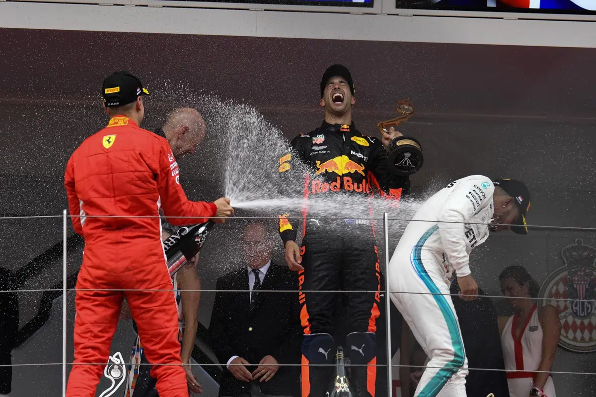 F1, GP Monaco 2018: vince Ricciardo. Secondo Vettel (58)