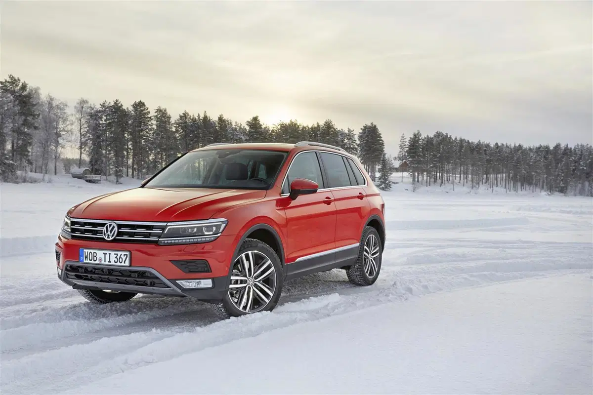 Nuova Volkswagen Tiguan 4Motion, arriva la 4x4 (3)