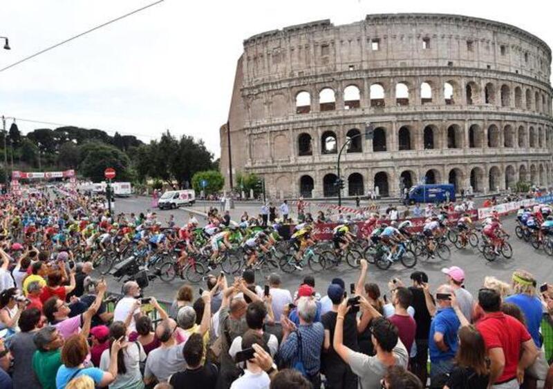 Le buche di Roma &ldquo;frenano&rdquo; il Giro d&#039;Italia 2018