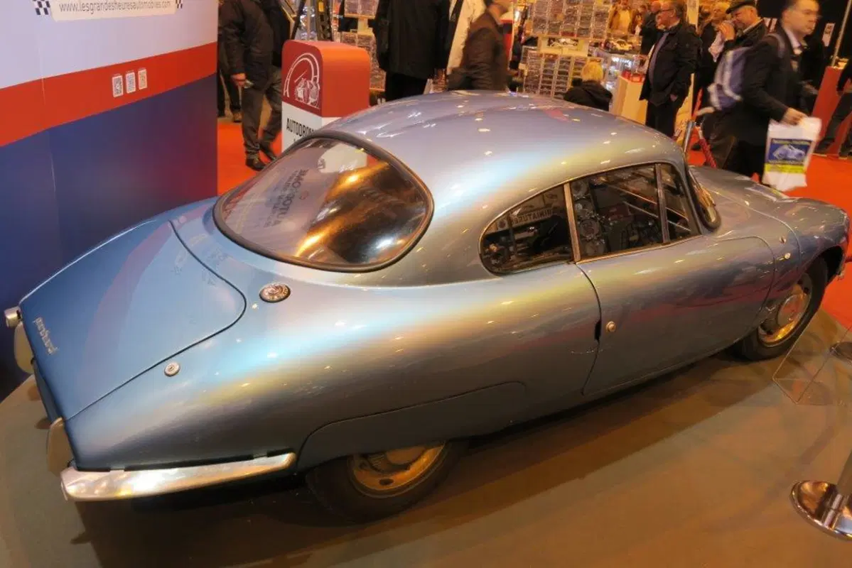 Rétromobile 2016, le auto e le moto più belle in diretta da Parigi (15)