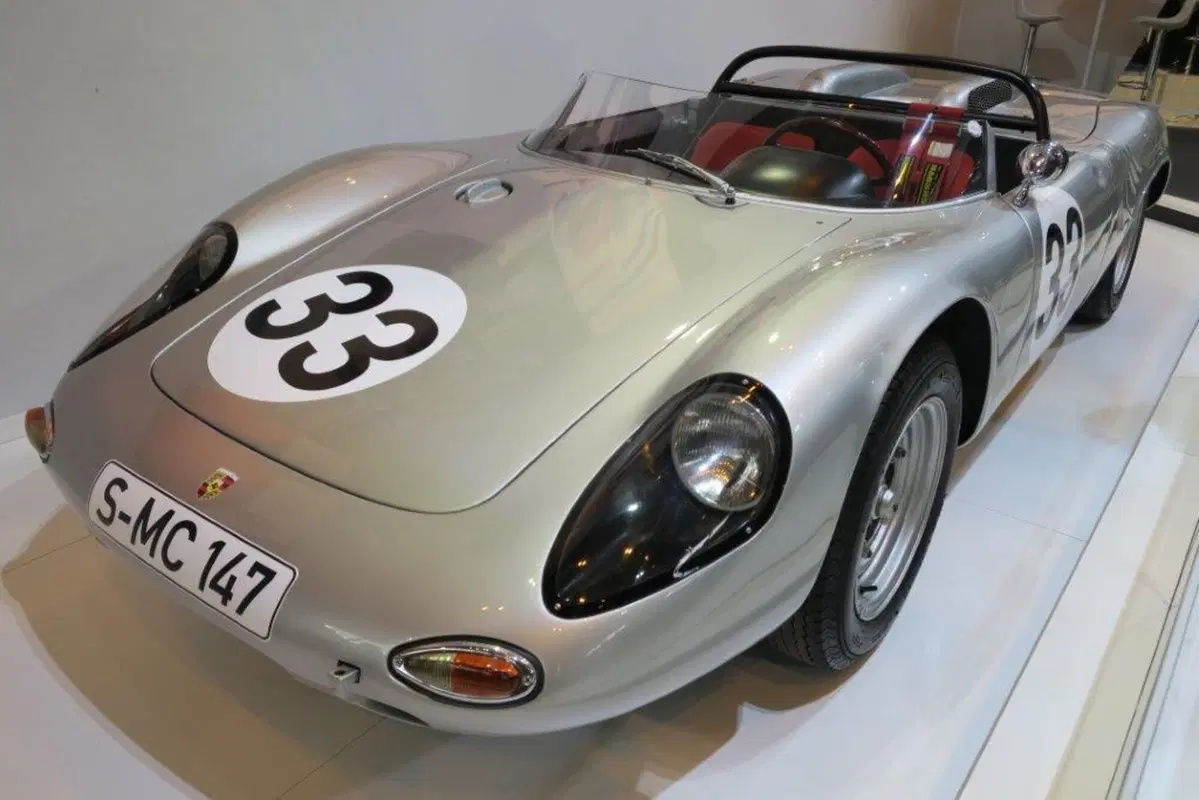 Rétromobile 2016, le auto e le moto più belle in diretta da Parigi (26)