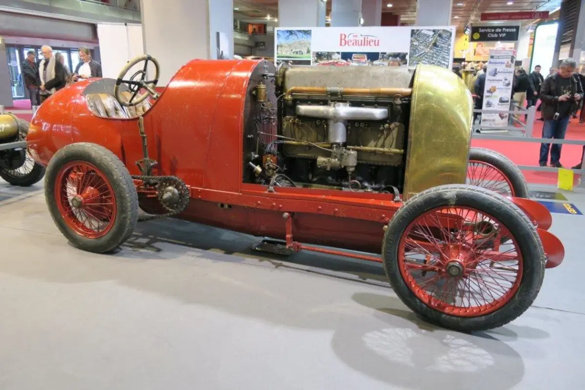Rétromobile 2016, le auto e le moto più belle in diretta da Parigi (30)