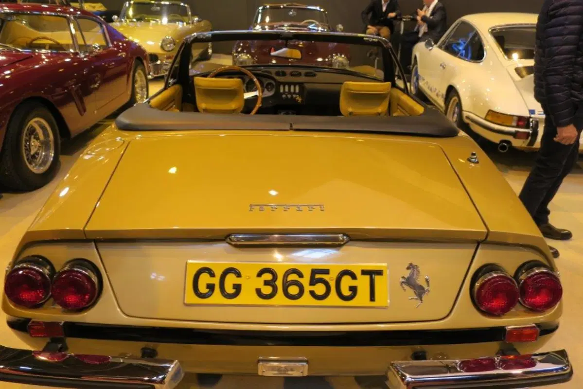 Rétromobile 2016, le auto e le moto più belle in diretta da Parigi (46)