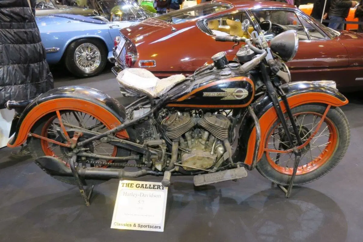 Rétromobile 2016, le auto e le moto più belle in diretta da Parigi (47)