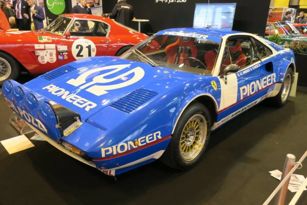 Rétromobile 2016, le auto e le moto più belle in diretta da Parigi (61)