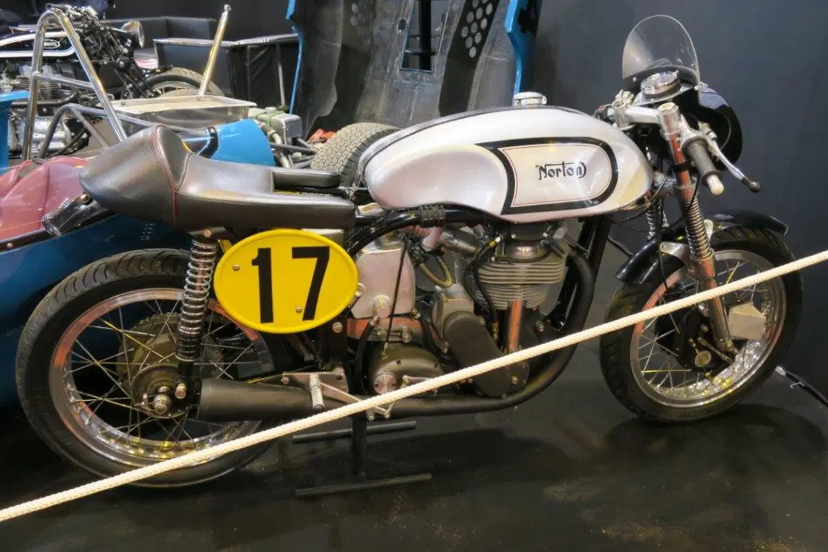 Rétromobile 2016, le auto e le moto più belle in diretta da Parigi (71)