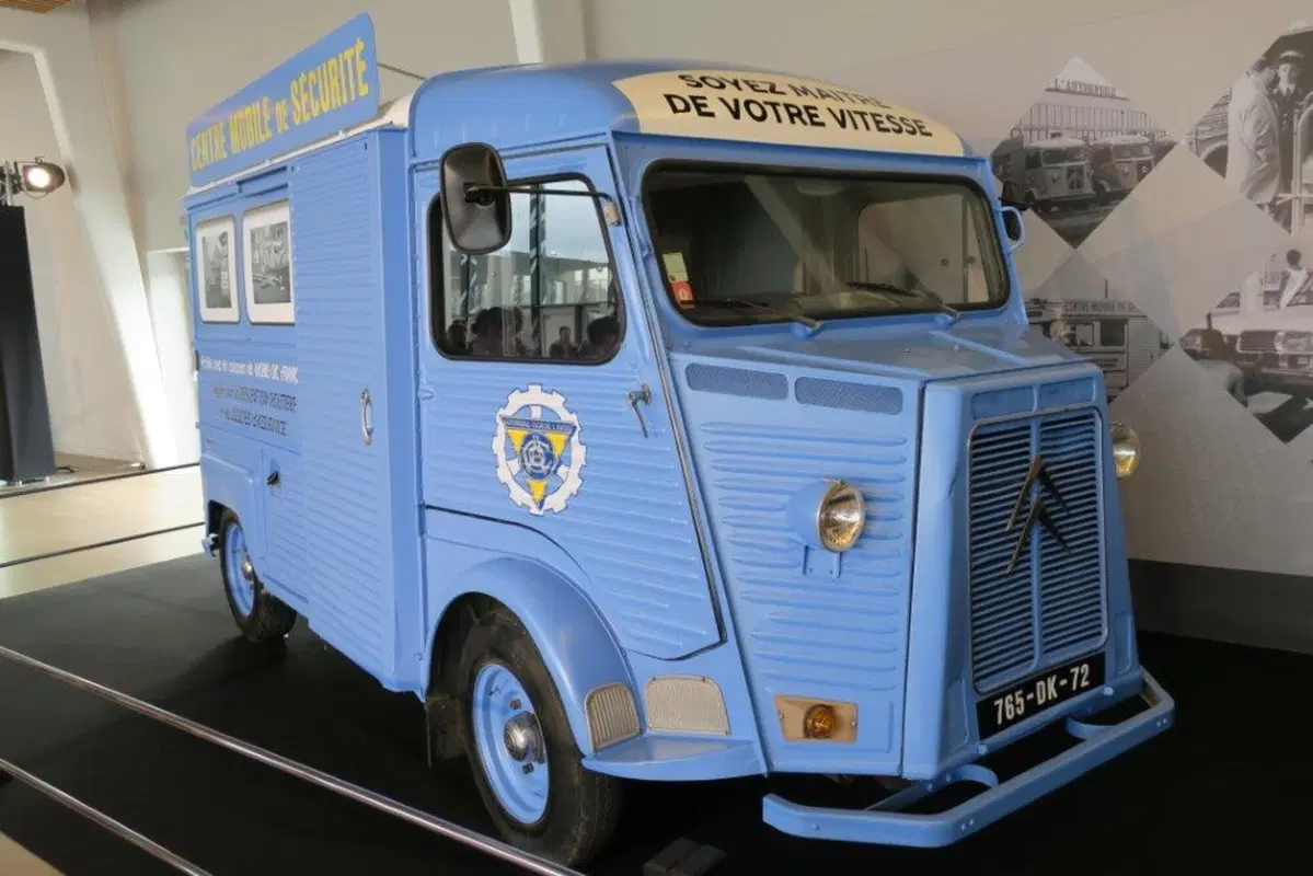 Rétromobile 2016, le auto e le moto più belle in diretta da Parigi (98)