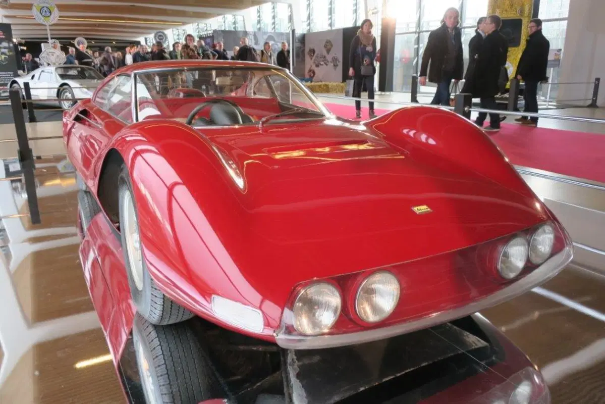 Rétromobile 2016, le auto e le moto più belle in diretta da Parigi (101)