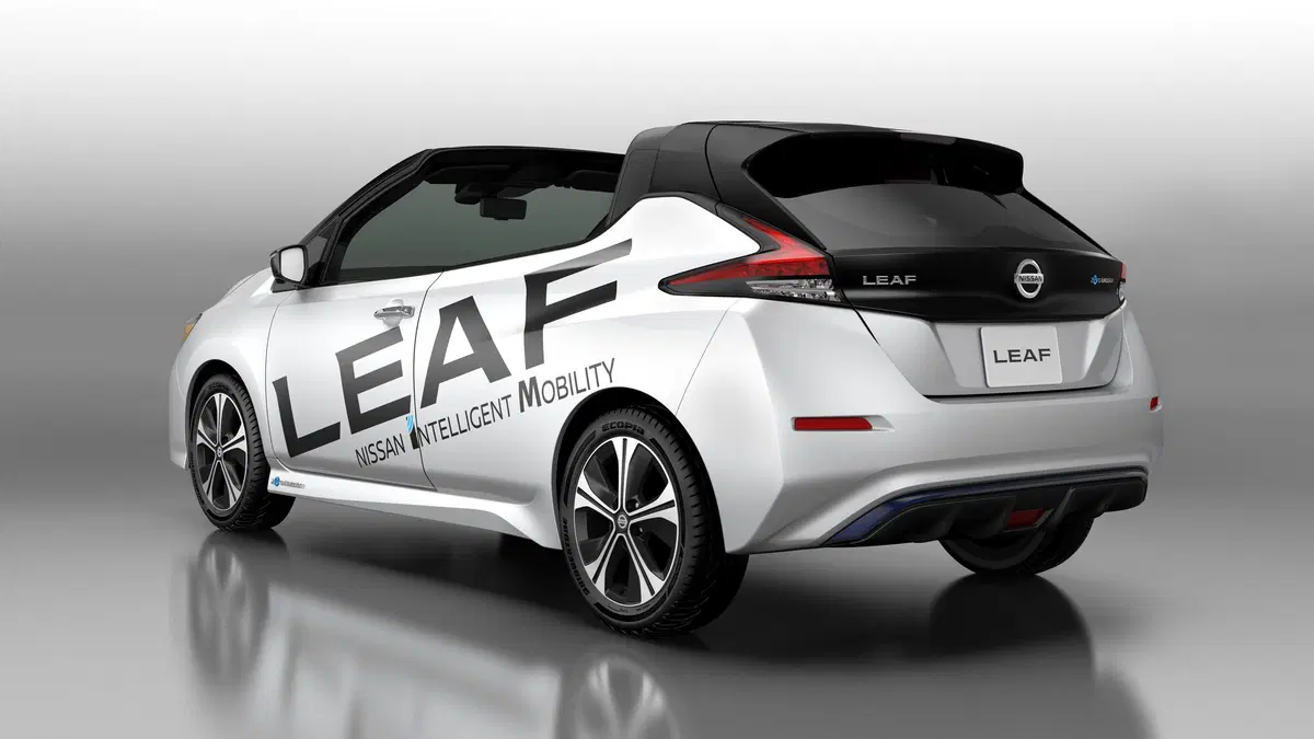 Nissan Leaf Open Car: l'elettrica diventa cabriolet (2)