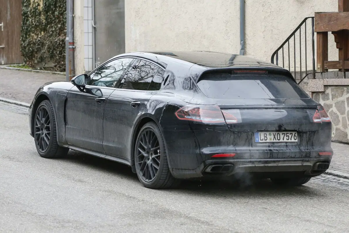 Porsche Panamera Wagon? Eccola! (6)