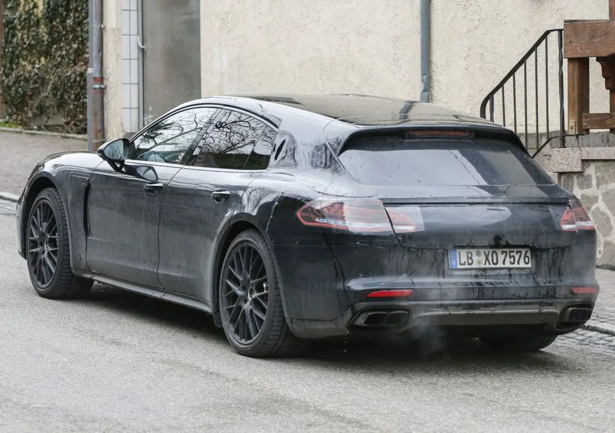 Porsche Panamera Wagon? Eccola!