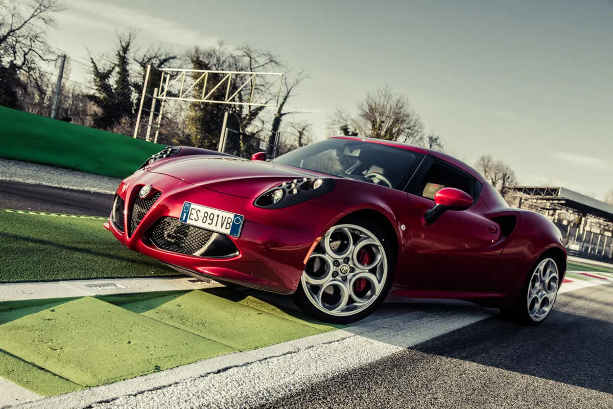 Le auto del Milione: Alfa Romeo 4C (2)